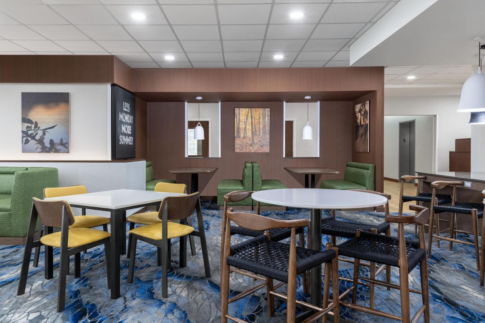 Fairfield Inn & Suites By Marriott Martinsburg Exterior foto